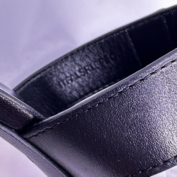 NWOB BURBERRY Lyna Leather Sandals, 100% Authentic! - Picture 14 of 15